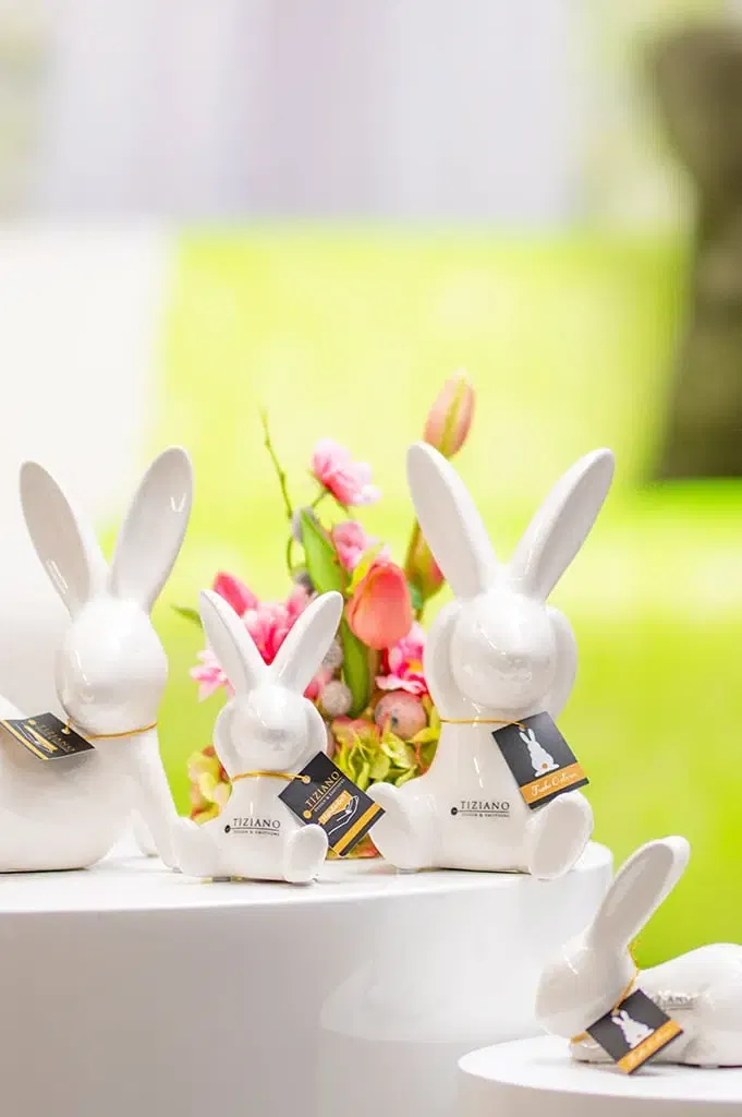 Hase Fabrio liegend creme 13cm Hase Fabrio liegend creme 13cm