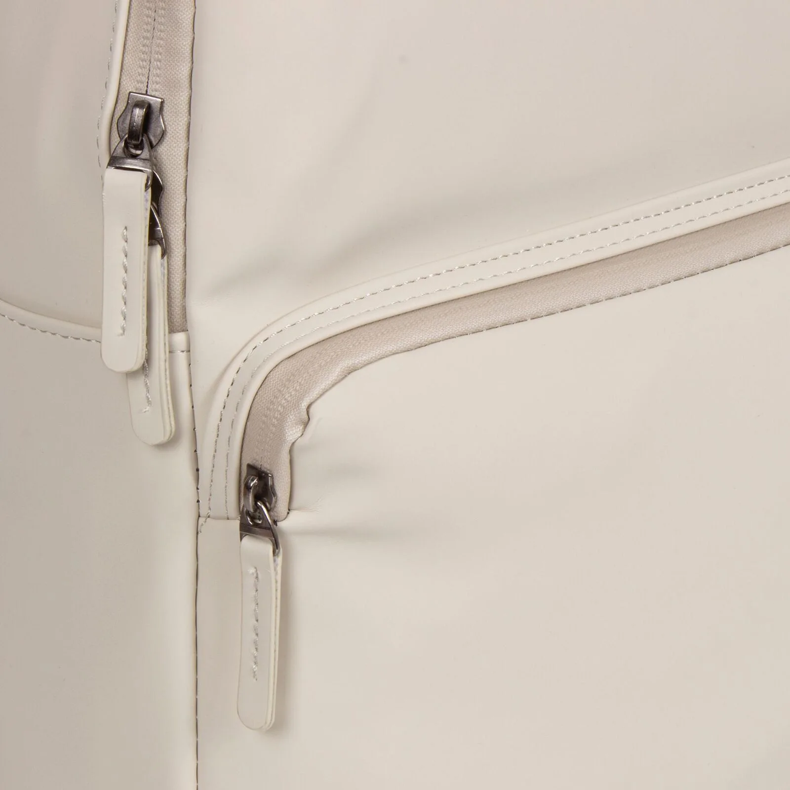 YX1u6mbo Harper - Providence Rucksack beige