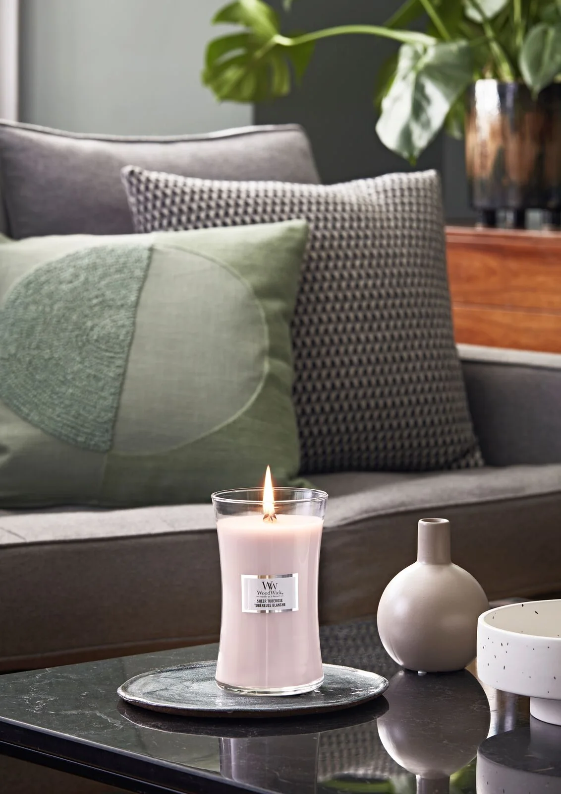 YC_SS23_1822_HRC Sheer Tuberose 610g