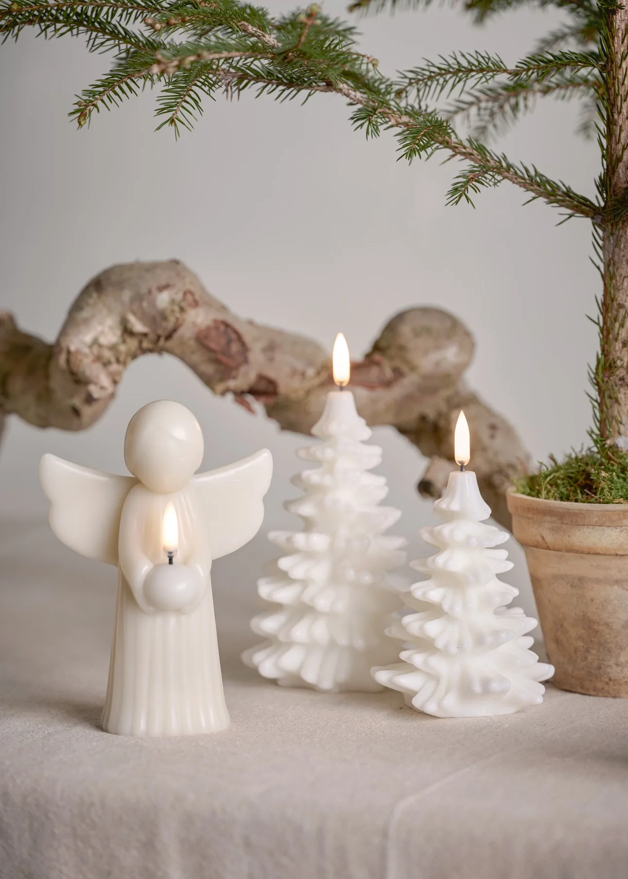 Uyuni LED Kerze Angel vanilla 11x15,5cm Uyuni LED Kerze Angel vanilla 11x15,5cm