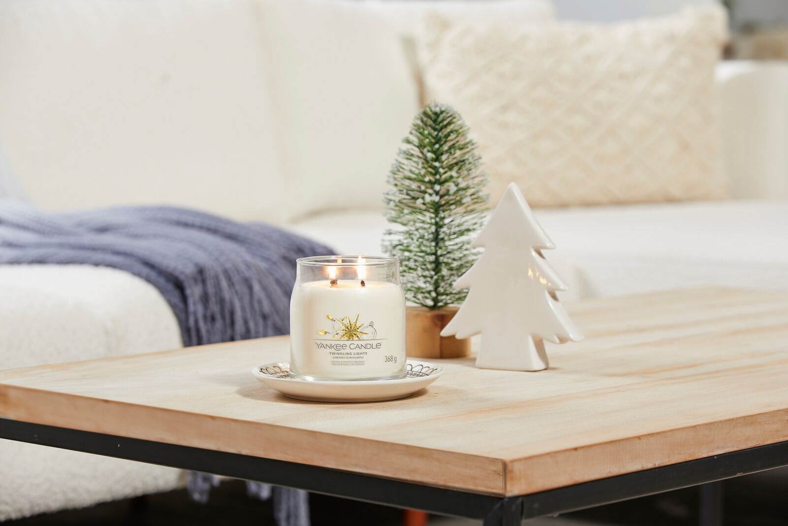 Twinkling_Lights_Medium-1 Twinkling Lights Signature Medium Jar 368g 2-Docht