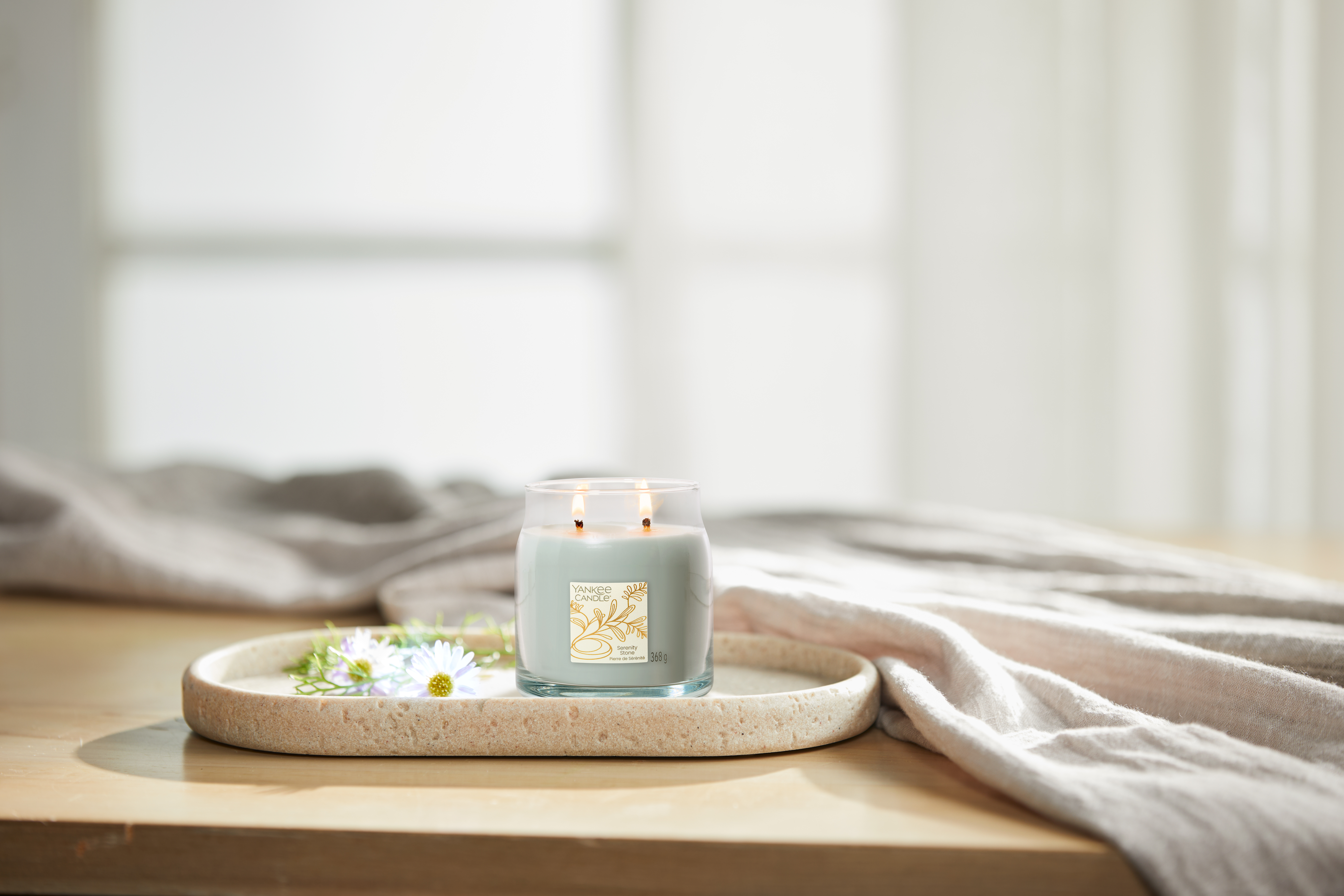 Serenity Stone Signature Medium Jar 368g 2-Docht