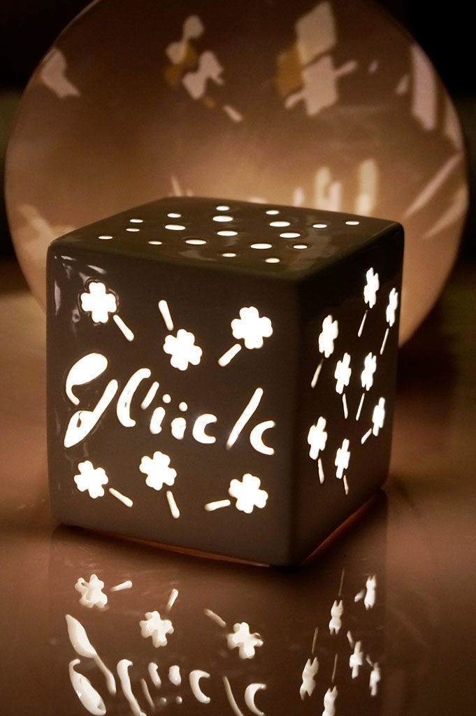 Würfel Tuardo 9cm Glück LED creme