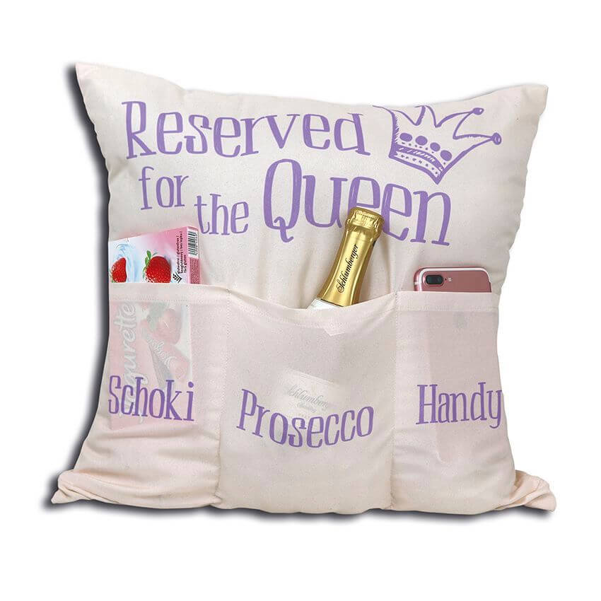 Reserved for the Queen Kissen mit 3 Einstecktaschen