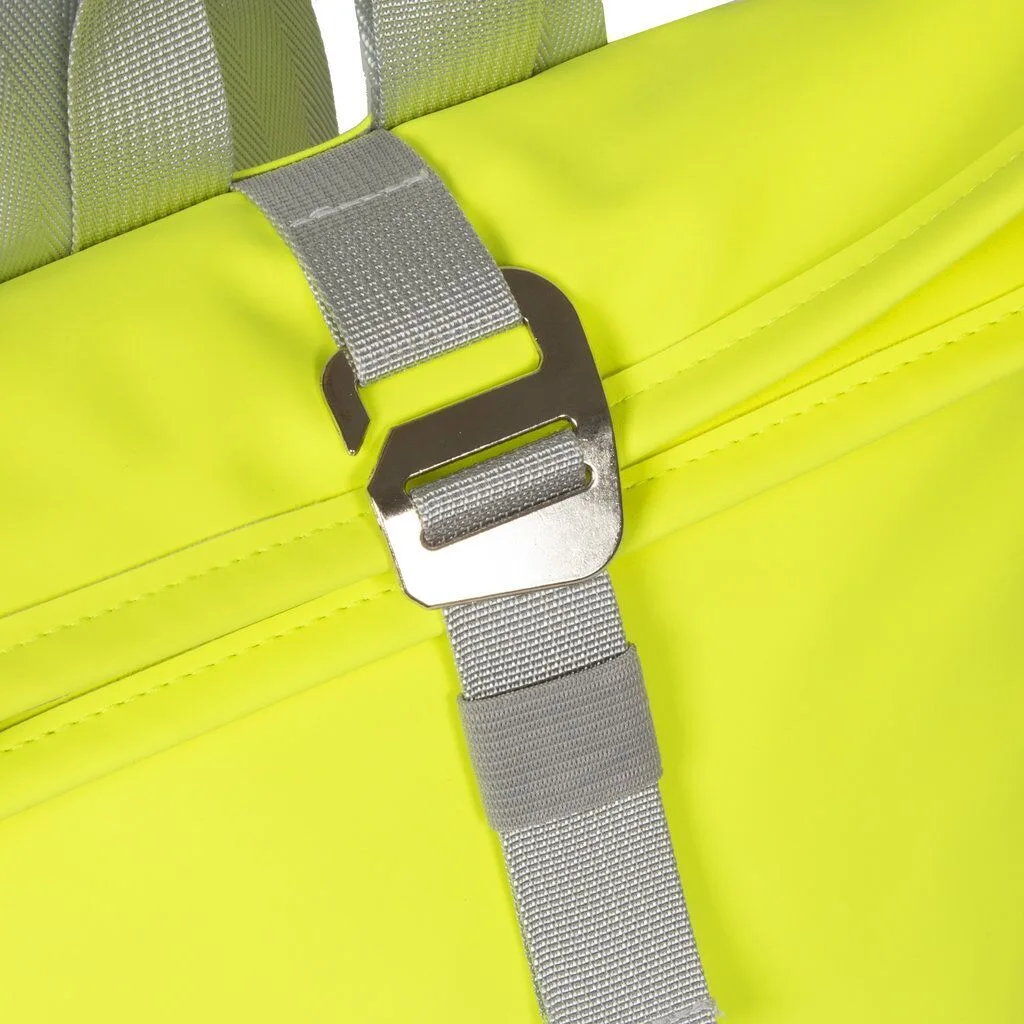 new-rebels-mart-rolltop-rucksack-gelb-neon-small-4 Mart - Los Angeles Rolltop Mini Rucksack neon gelb