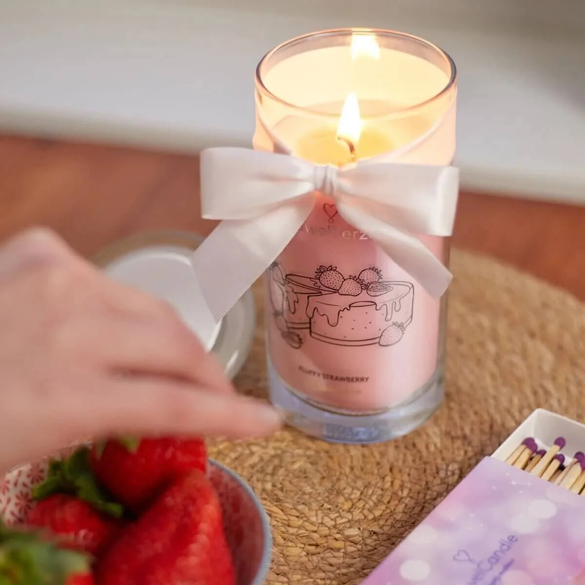 Fluffy Strawberry & Cheesecake (Armband) 400g Fluffy Strawberry & Cheesecake (Armband) 400g