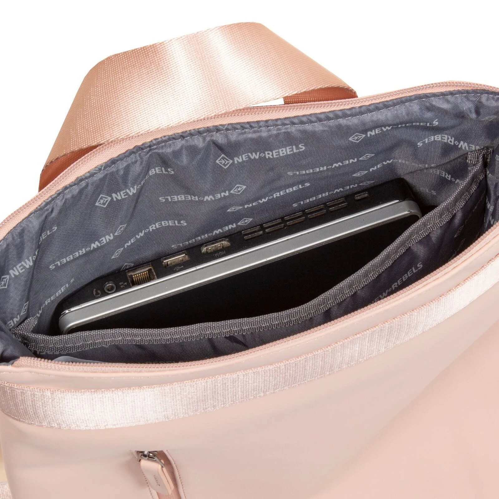 sggi2n3s Daley - Orlando Rucksack hellrosa