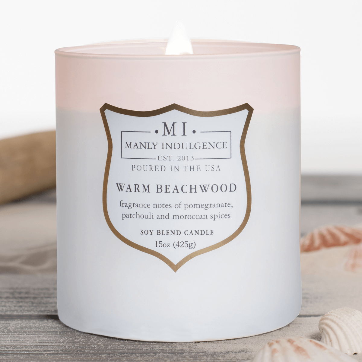 CC115933_Lifestyle Duftkerze Warm Beachwood - 425g