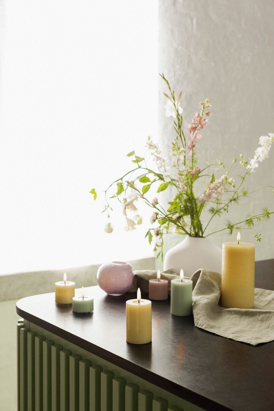 Uyuni-UL-PI-WYM0503-UL-PI-WYM0505-UL-PI-WYM0506-UL-PI-WY78015-UL-PI-DGM0503-UL-PI-DGM0506-UL-PI-LLM0505 Uyuni LED Stumpenkerze 5 x 7,5cm melted light lavender