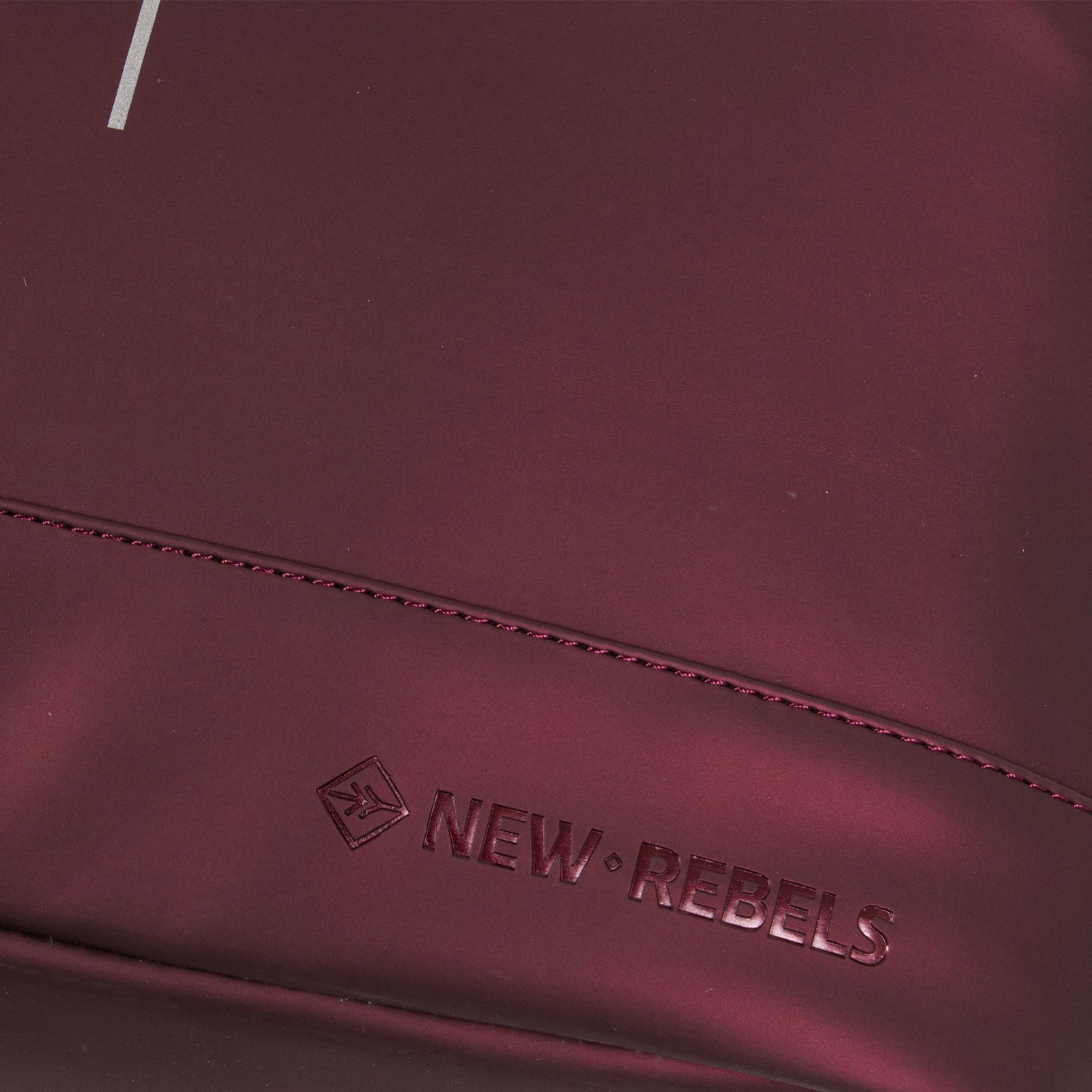 Mart - New York Rolltop Rucksack burgund metallic