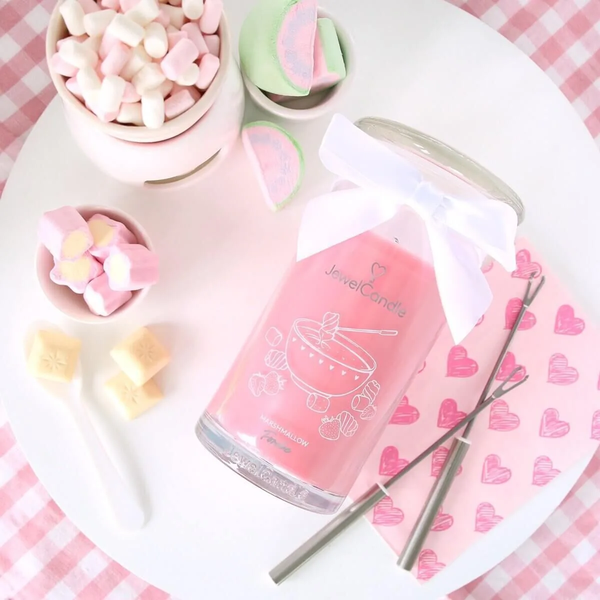 f866105c59c4b41a8770242db368b9224cc73baa_marshmallow_fondue_scented_candle_with_jewel_jewelcandle_gallery_5_f8c7dbea-3860-42db-9f84-739a13dcd307_2048x Marshmallow Fondue (Armband) 400g
