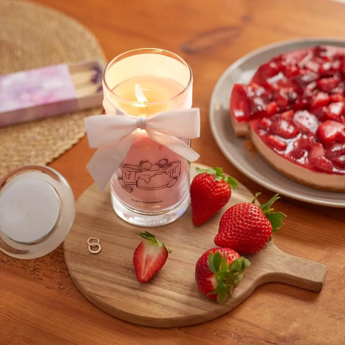 Fluffy Strawberry & Cheesecake (Armband) 400g Fluffy Strawberry & Cheesecake (Armband) 400g