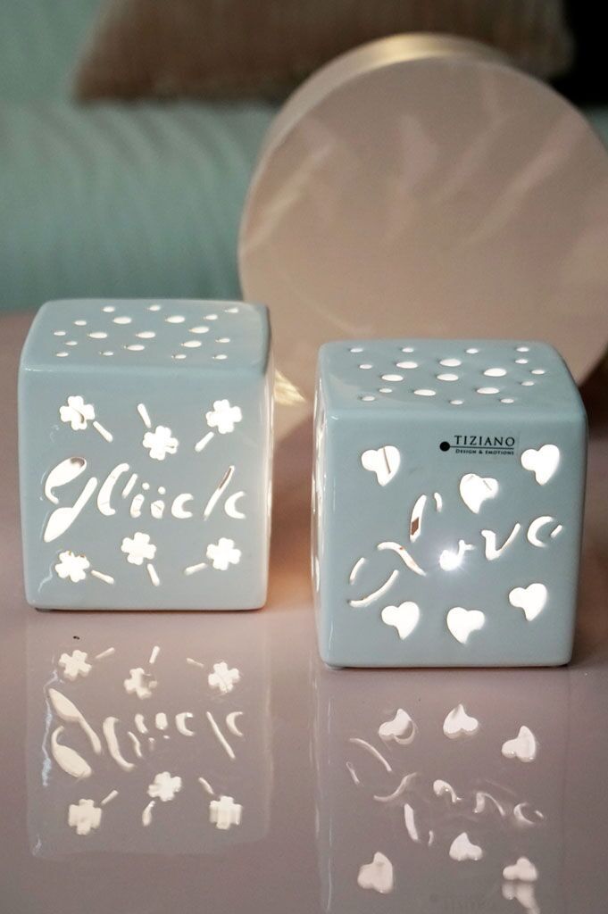 padova-wuerfel-led-dunkel-licht Würfel Tuardo 9cm Liebe LED creme