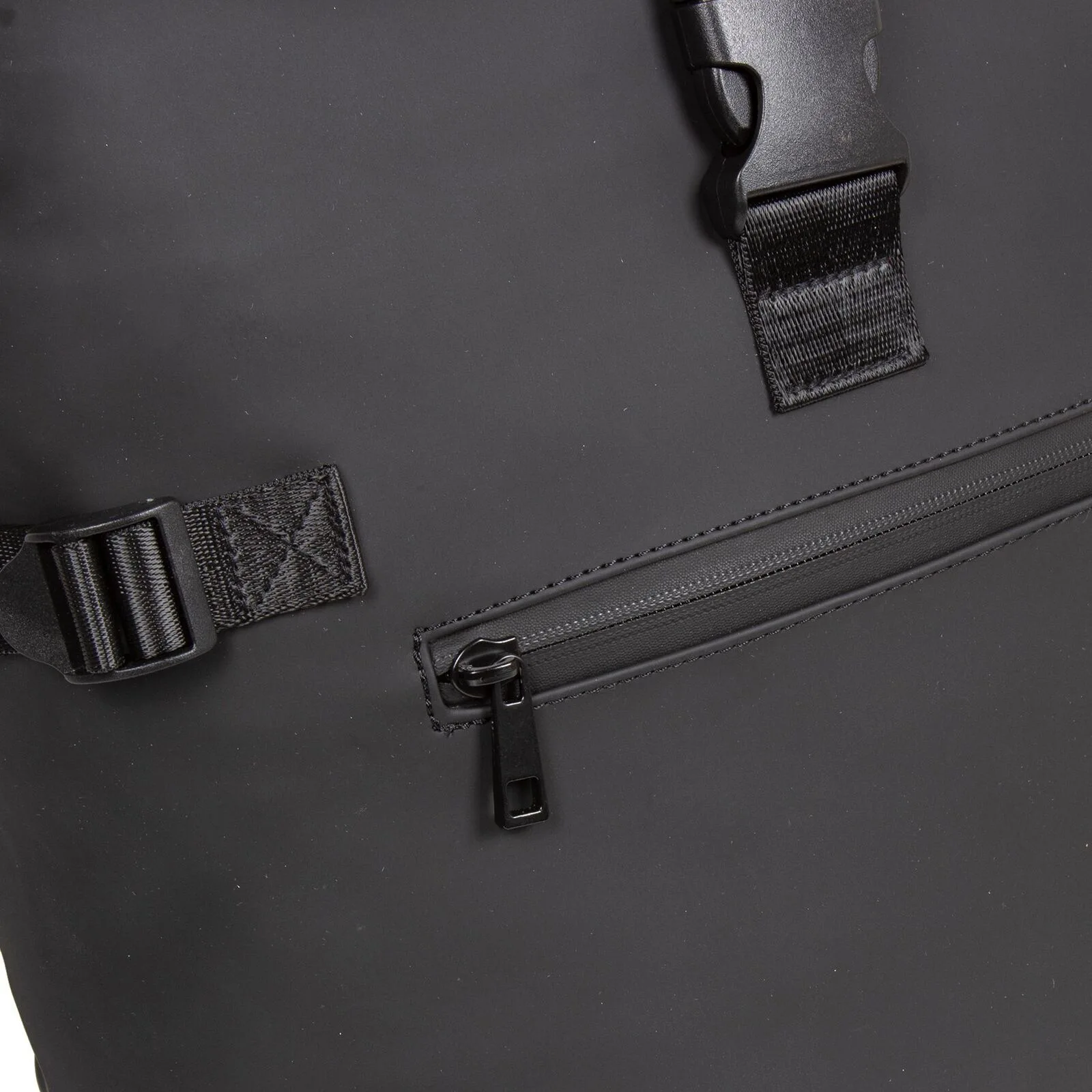 2qPPnOBsoZYaCprBps3FJ William - Riverside Rolltop Rucksack schwarz