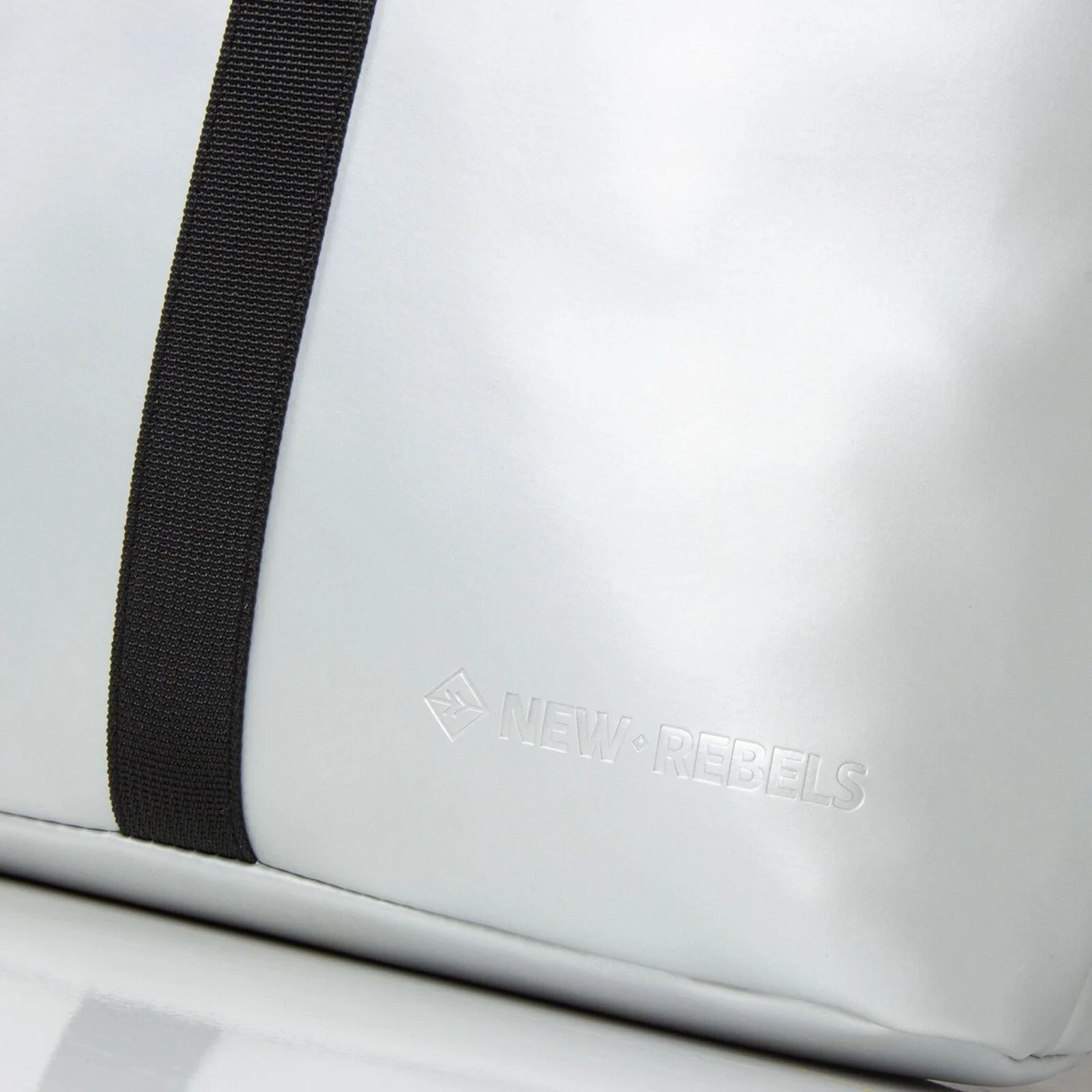 Ji1Y0gnA Mart - Los Angeles Rolltop Mini Rucksack silber metallic