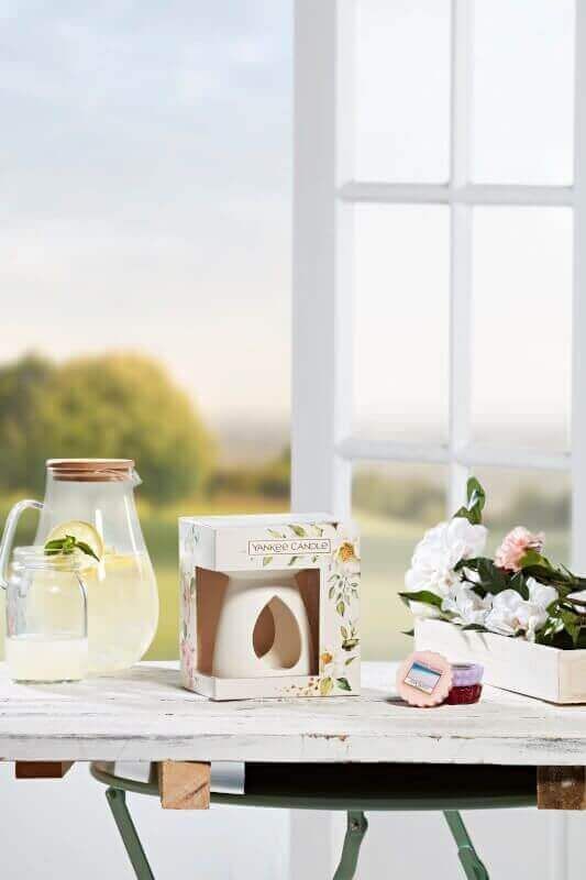 2019-10-18-Yankee-Candle-Mothers-Day-Valentines-Day17834_1 Duftlampe Geschenkset