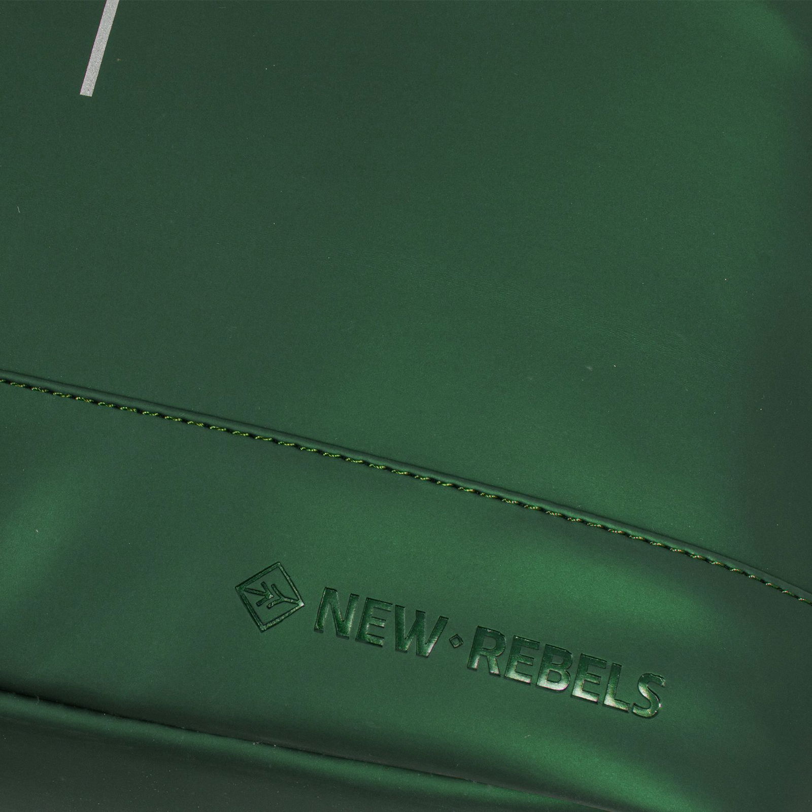 Mart - New York Rolltop Rucksack grün metallic