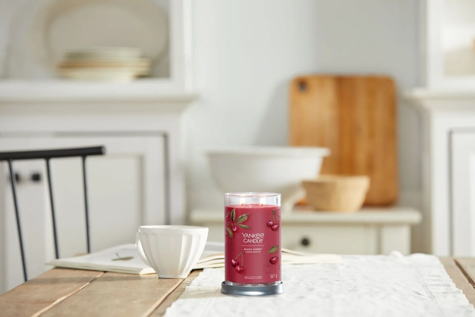 Black-Cherry_Large-Tumbler Black Cherry Signature Large Tumbler 567g 2-Docht