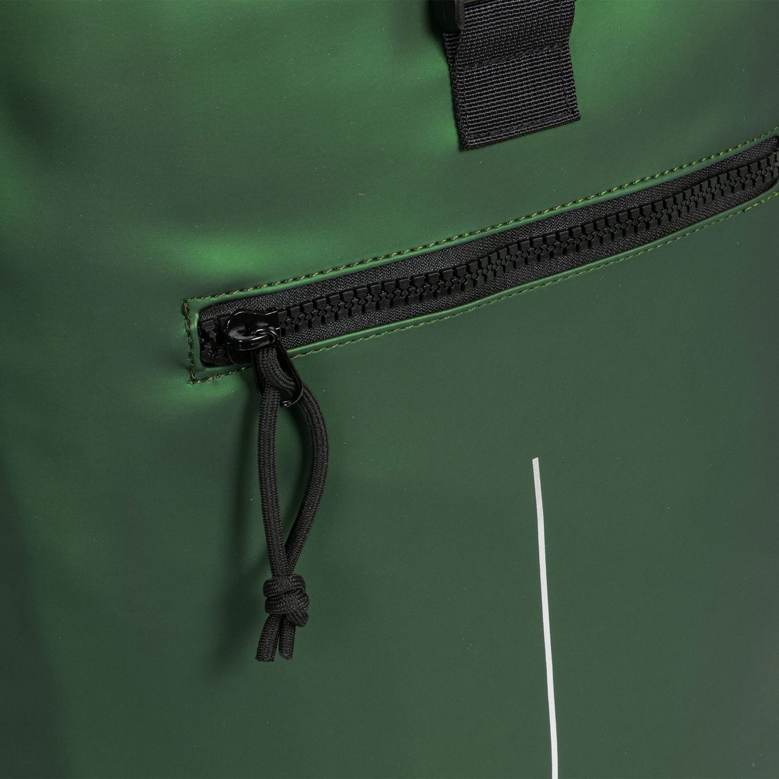 Mart - New York Rolltop Rucksack grün metallic