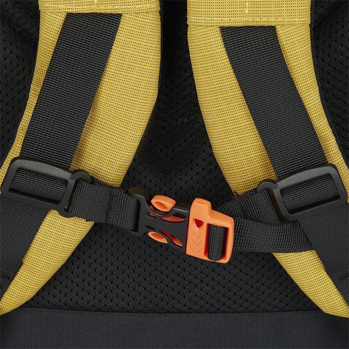 5EA22837F08AC36EB8278526FB0BE17A664B8804 Hugo - Brentwood Rucksack 11L altrosa