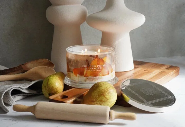 pearmeringuehomeworx1 Whipped Pear Meringue 510g (4-Docht)