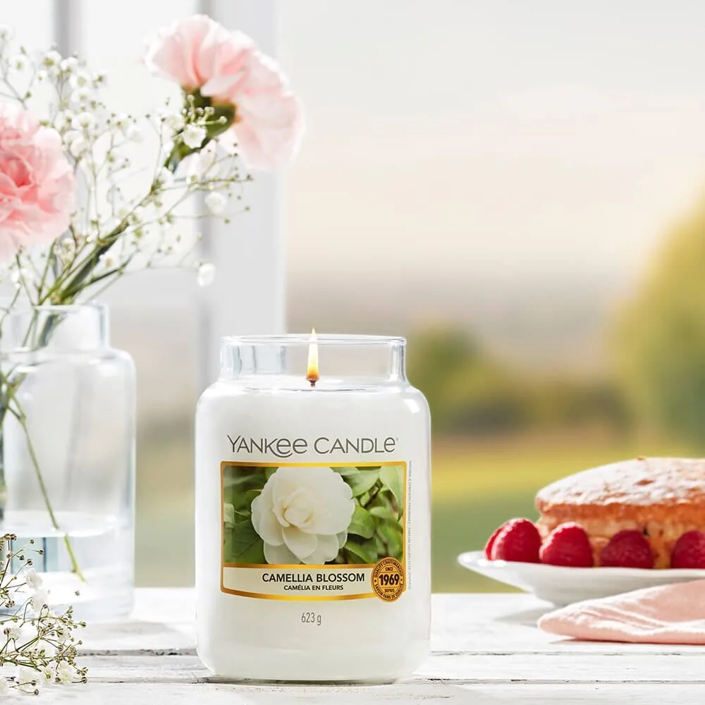 2019-10-18-Yankee-Candle-Mothers-Day-Valentines-Day17741 Camellia Blossom 623g von Yankee Candle
