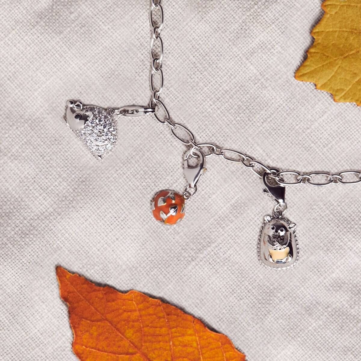 f01baafd93f8c51dfc5ab3bf12ed7eb376152d36_51523404643_4f723db919_o_2048x Racoon Love (Charm-Anhänger) 400g