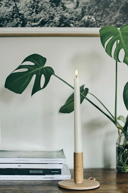 Uyuni-Lighting-Tapper-Candle-small