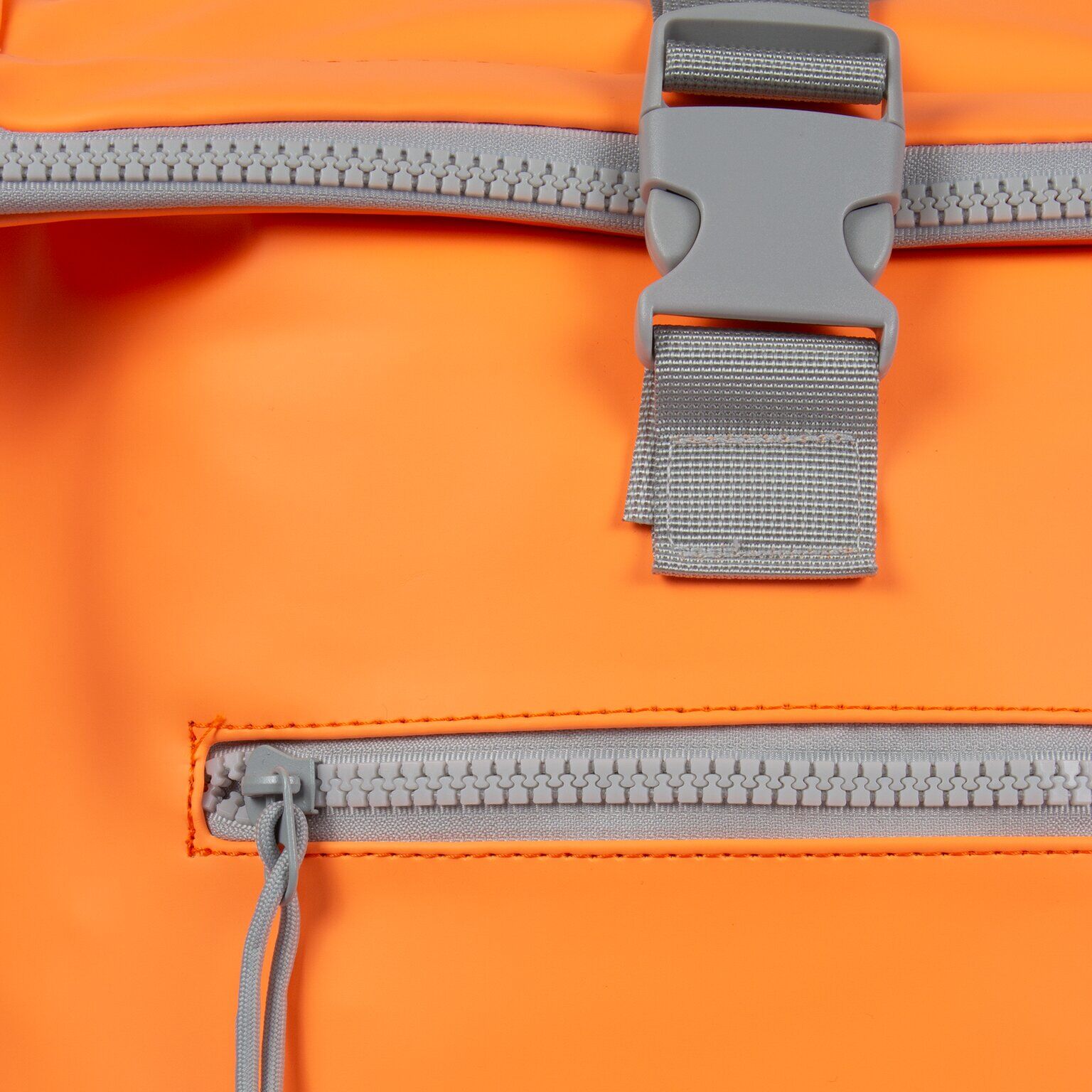 fKxbpCCL Mart - New York Rolltop Rucksack neon orange