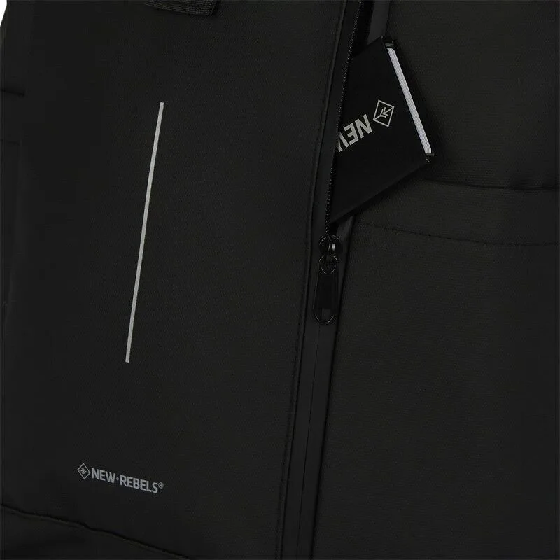 5BA7CC5C9D02CE0DA5AB57CD70940EEF70F0493C Taunton - Arcadia Rolltop Rucksack 18L schwarz