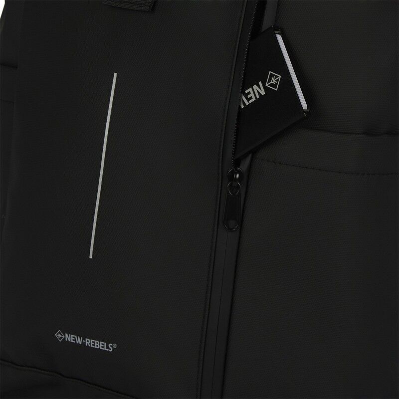 5BA7CC5C9D02CE0DA5AB57CD70940EEF70F0493C Taunton - Arcadia Rolltop Rucksack 18L schwarz