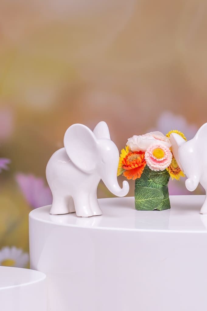 Elefant Leon stehend 19cm Essen, Präsentation des Essens, Kunst, Kunsthandwerk, Figur