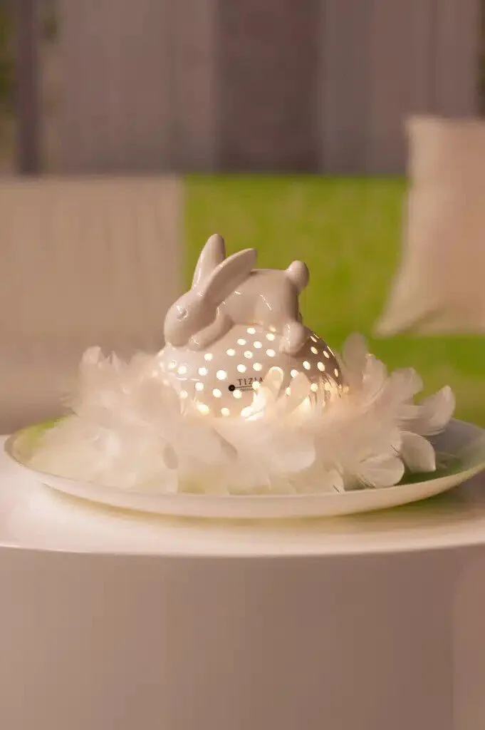 hase-leona-ei-led-liegend Hase Leona mit LED Ei liegend cremeweiß