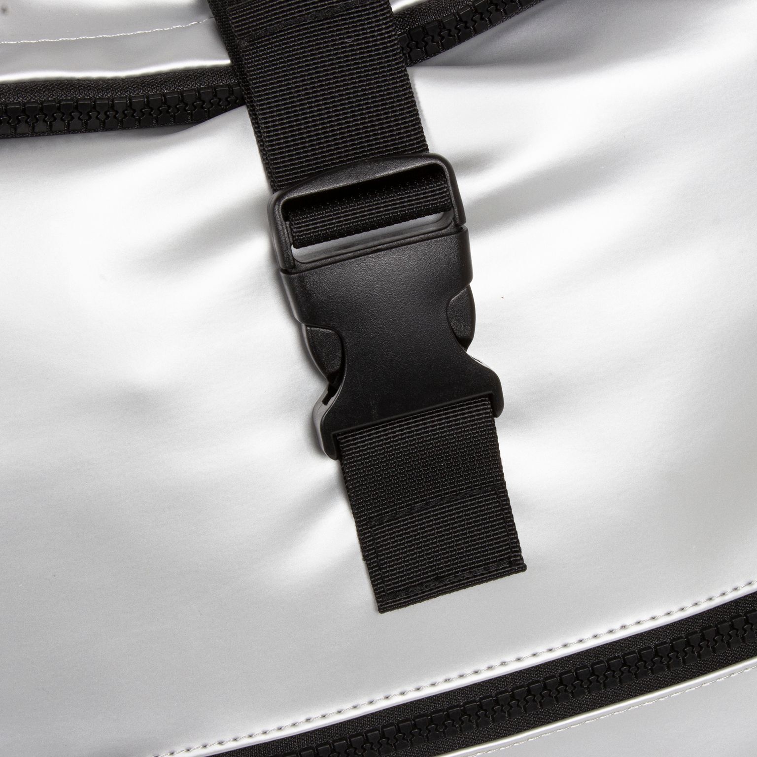 ozUeWjSs Mart - New York Rolltop Rucksack silber metallic