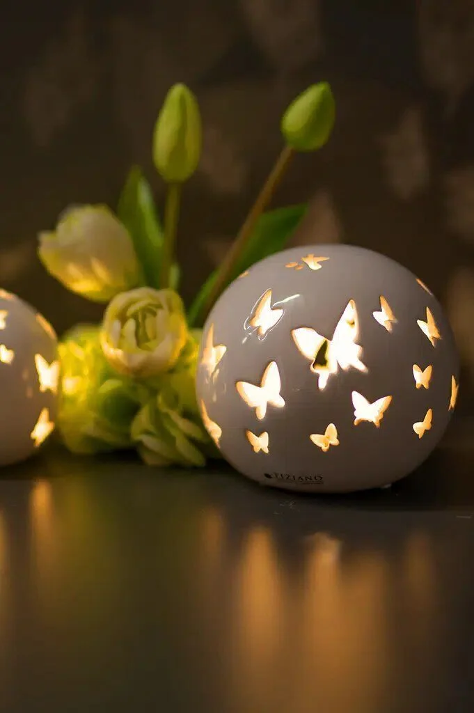 ciliana-lichtkugel-weiss-creme-LED-leuchtend Lichtkugel Ciliana 10cm LED cremeweiß