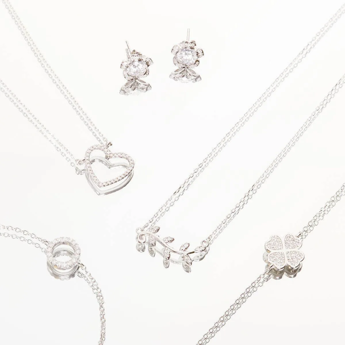 charming-premium-edition-duftkerze-mit-schmuck-juwelkerze-gallery-pictures-3 Beispiel der möglichen Designs