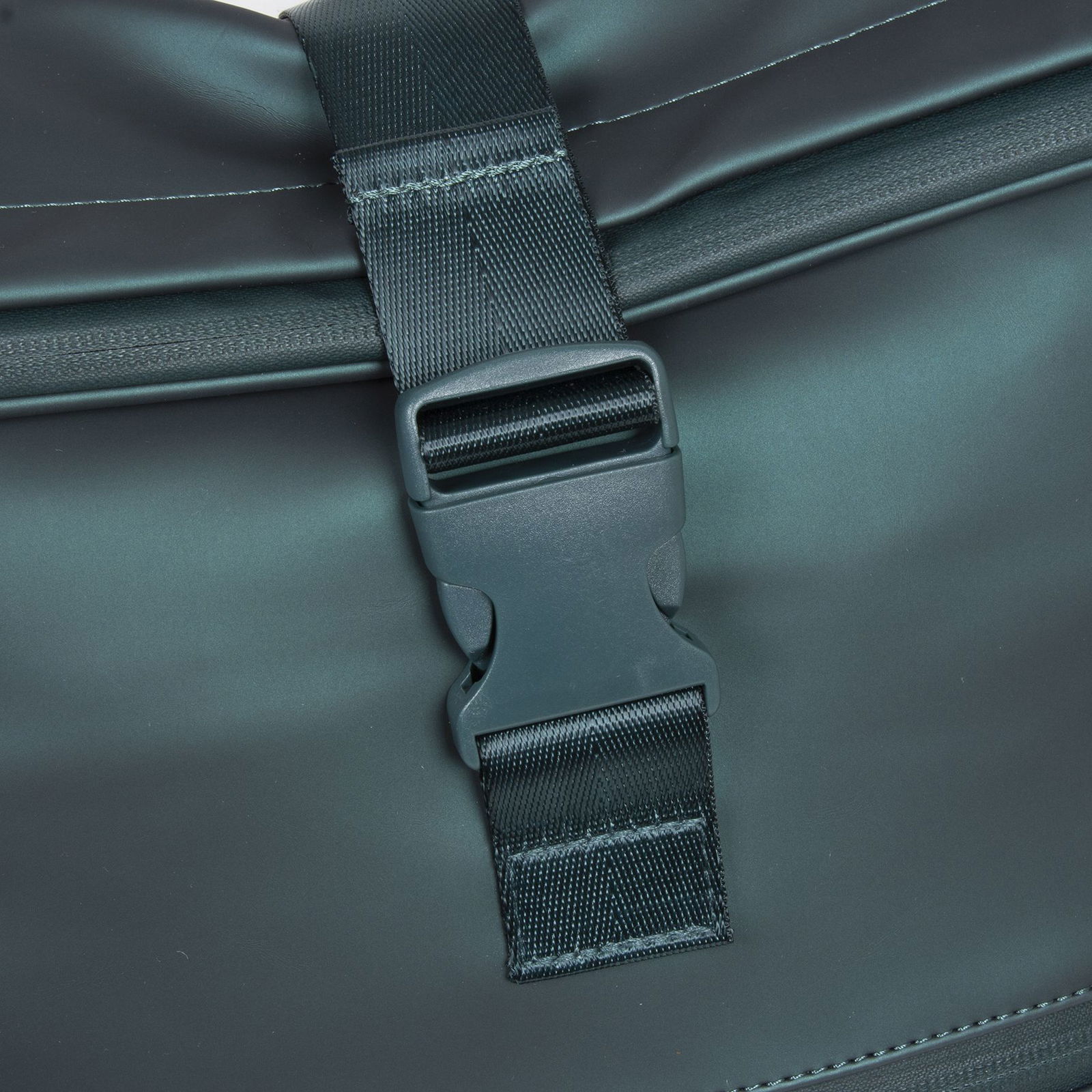 William - Riverside Rolltop Rucksack dunkelgrün metallic