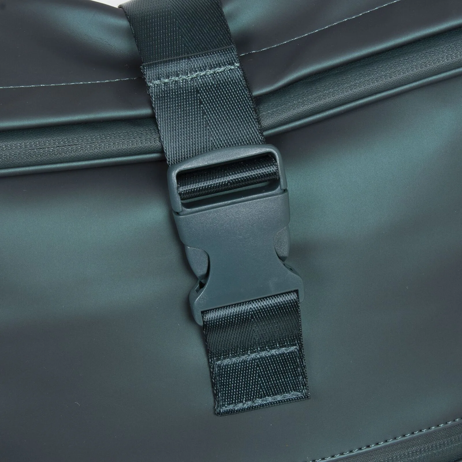 UxVg14rs William - Riverside Rolltop Rucksack dunkelgrün metallic