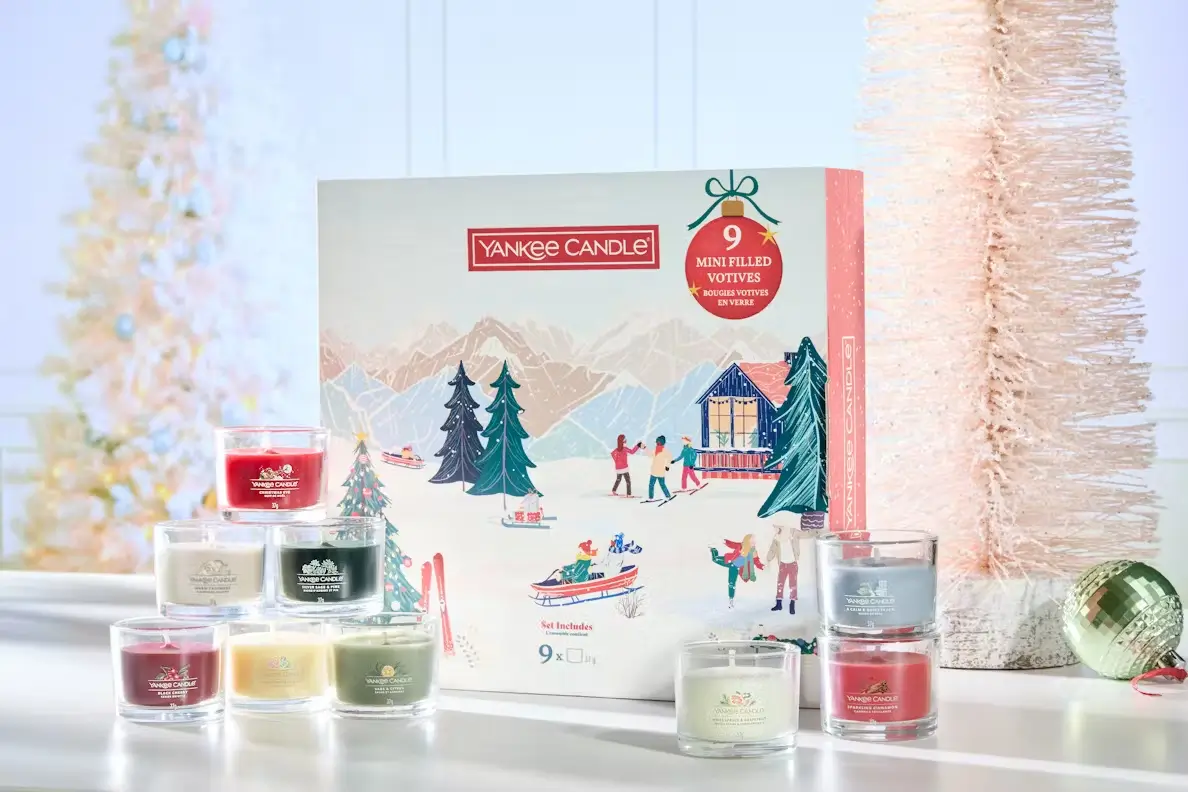 9 Glasvotivkerzen à 37g Geschenkset Christmas Classics 9 Glasvotivkerzen à 37g Geschenkset Christmas Classics