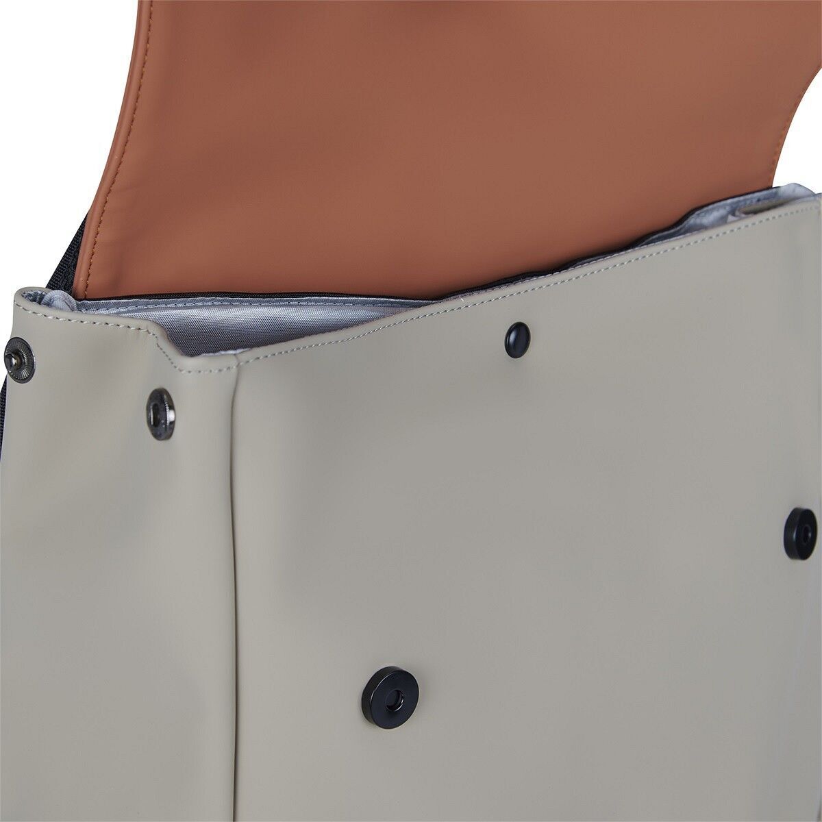 7C6BE226F2258798E63E3047C1AD1BBC665964C1 Fane - Lincoln Flap Rucksack 17L orange/beige