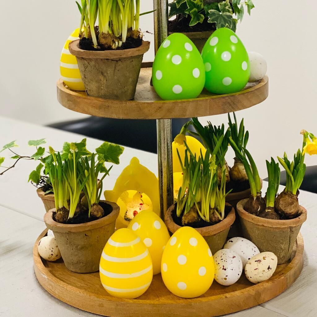 PHOTO-2023-01-30-11-56-00-7 LED Osterei gelb mit Streifen