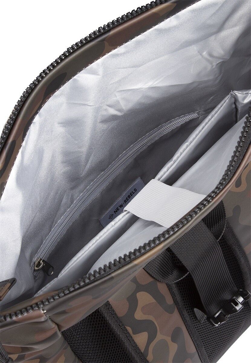 3A3D63A5BF1F629AAD891684F26E32D55883E0A6 Mart - New York Rolltop Rucksack grün camouflage