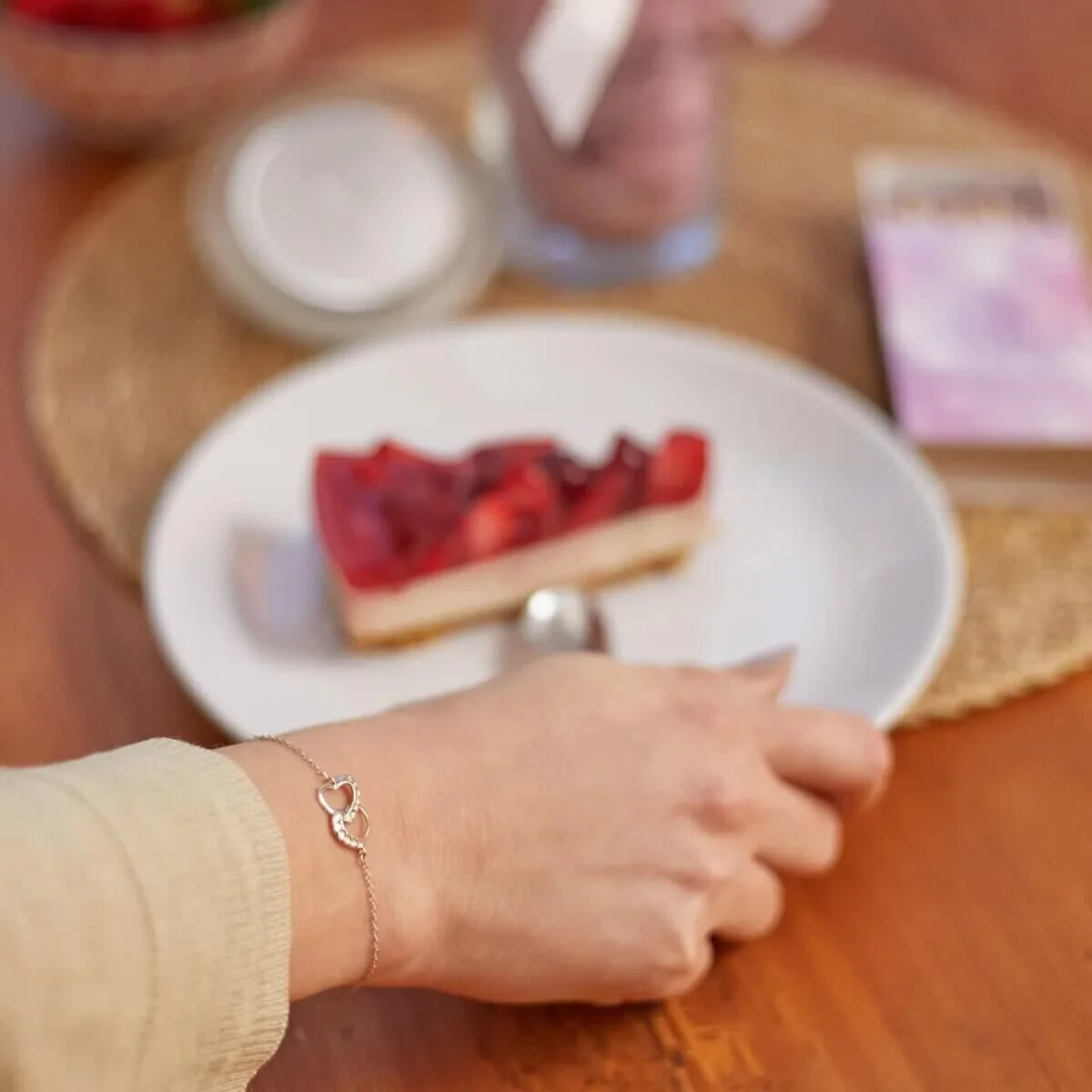 Fluffy Strawberry & Cheesecake (Armband) 400g Fluffy Strawberry & Cheesecake (Armband) 400g