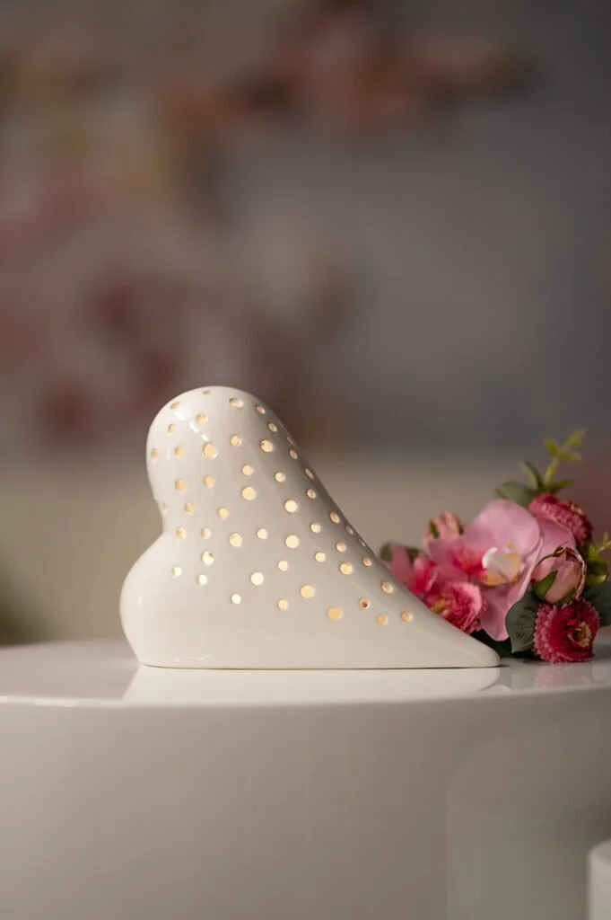 belvina-liegend-led-weiss-creme Herz Belvina 16cm LED creme