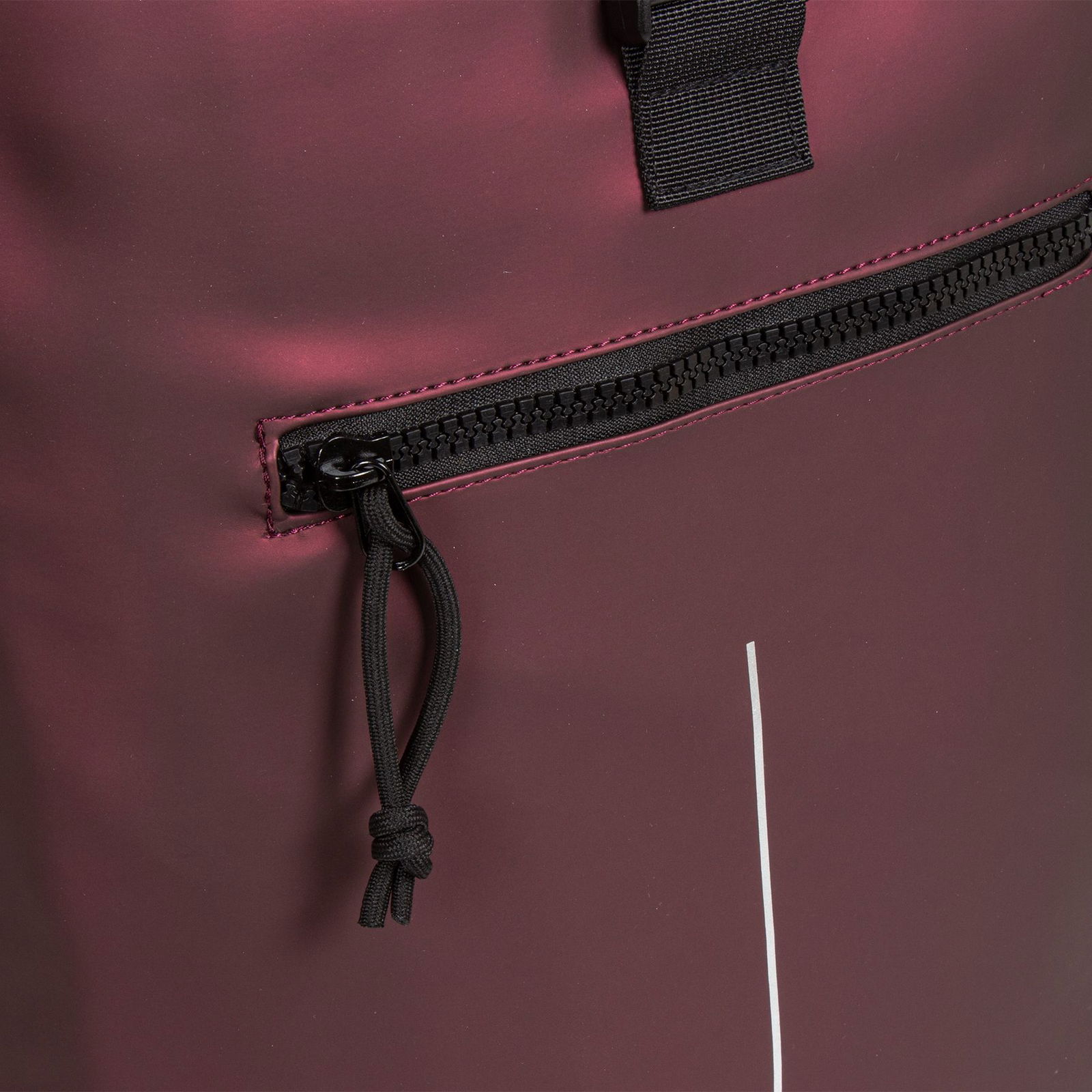 Mart - New York Rolltop Rucksack burgund metallic