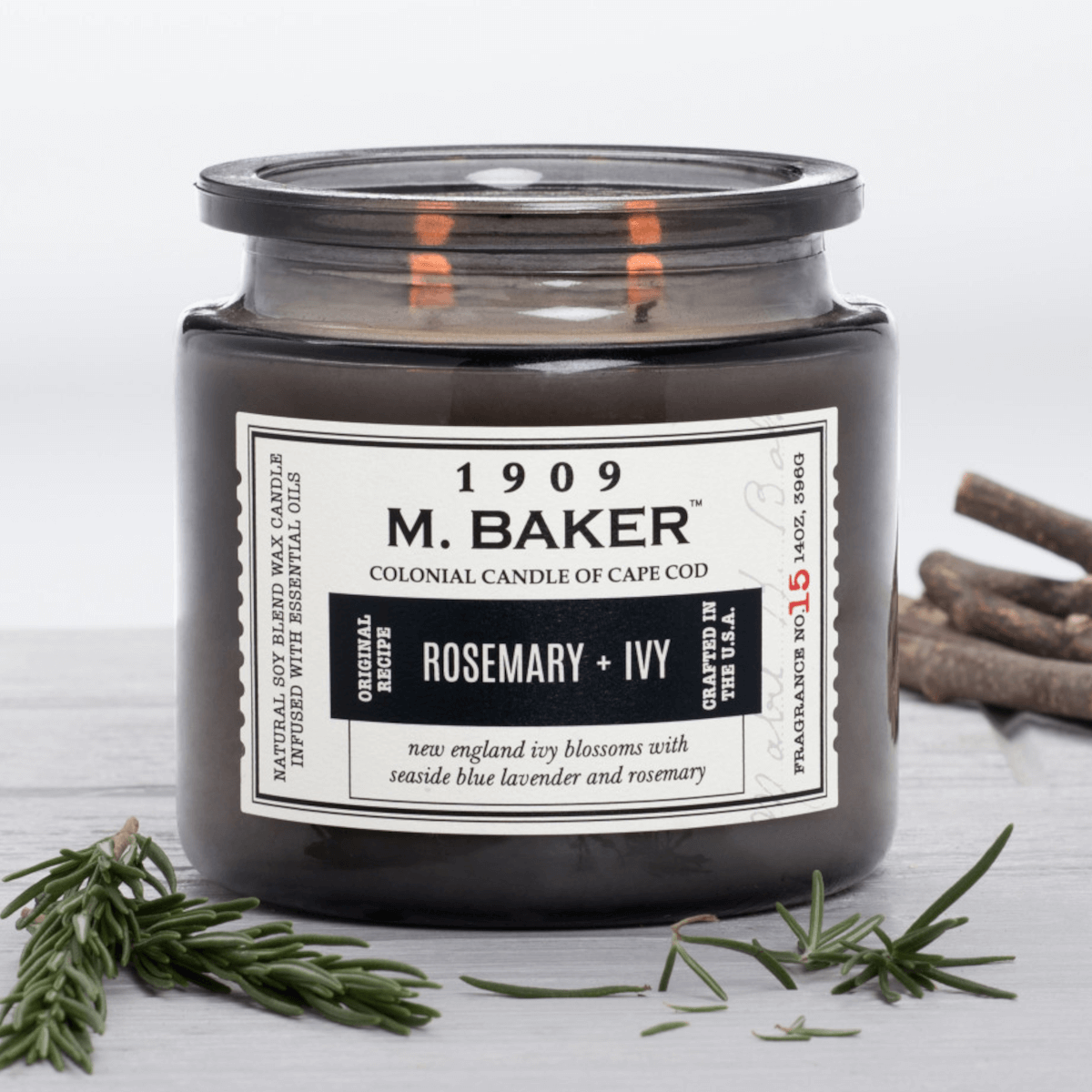 CC124257_Lifestyle Duftkerze Rosemary & Ivy - 396g