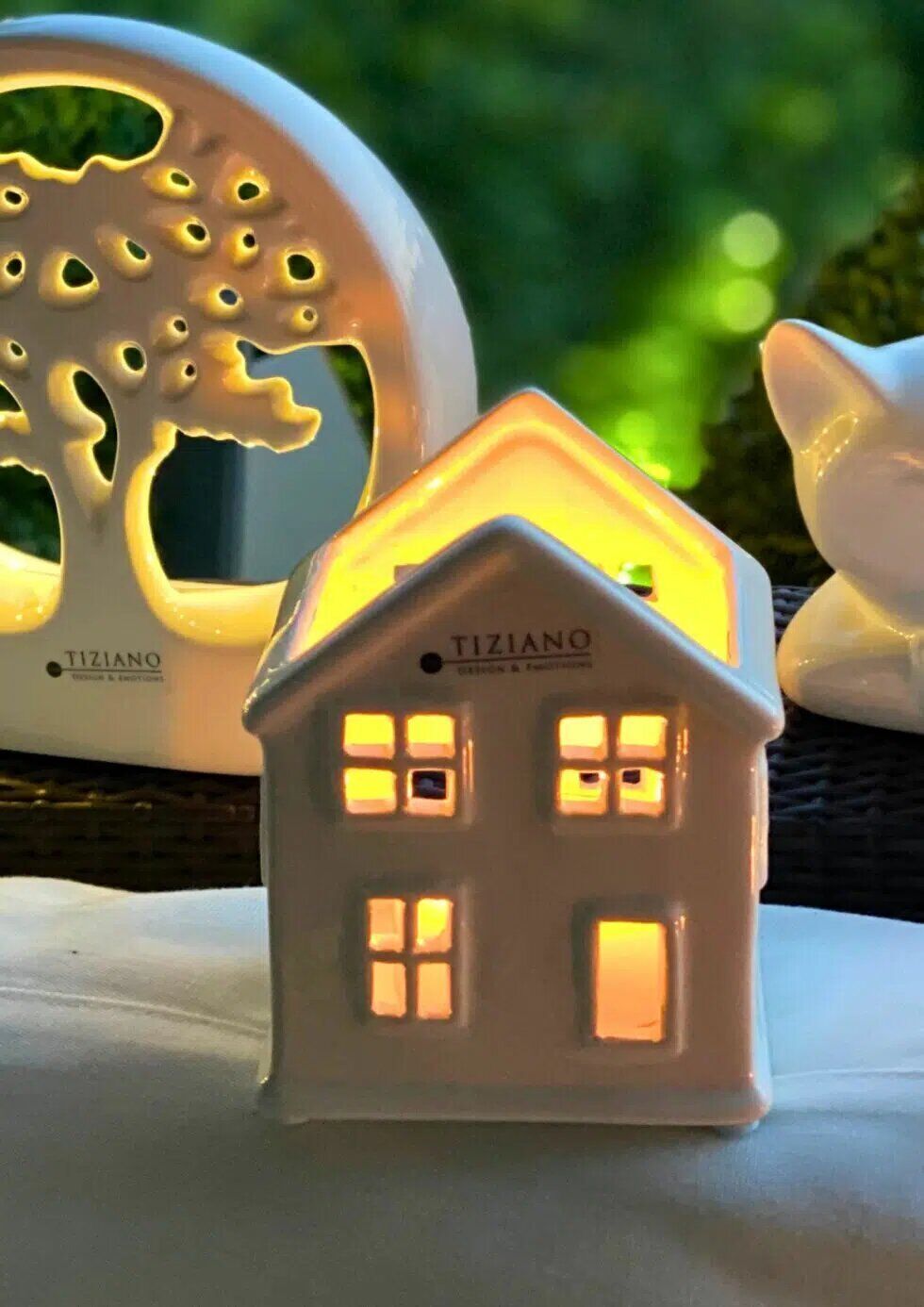 skade-teelichthaus-m-licht-980x1386 Teelicht Haus Skade cremeweiß 9cm