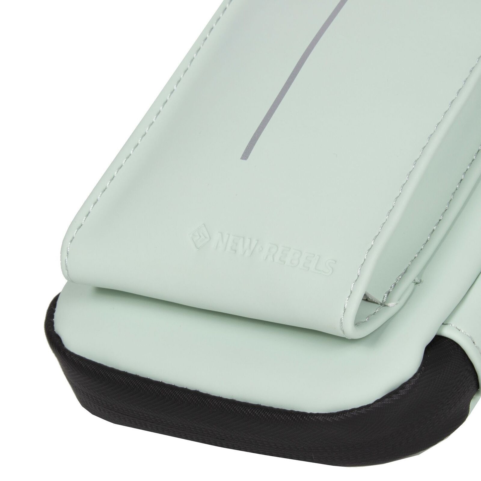 wkWbS9Sw Mart - Cincinatti Handytasche mit Geldbörse minzblau