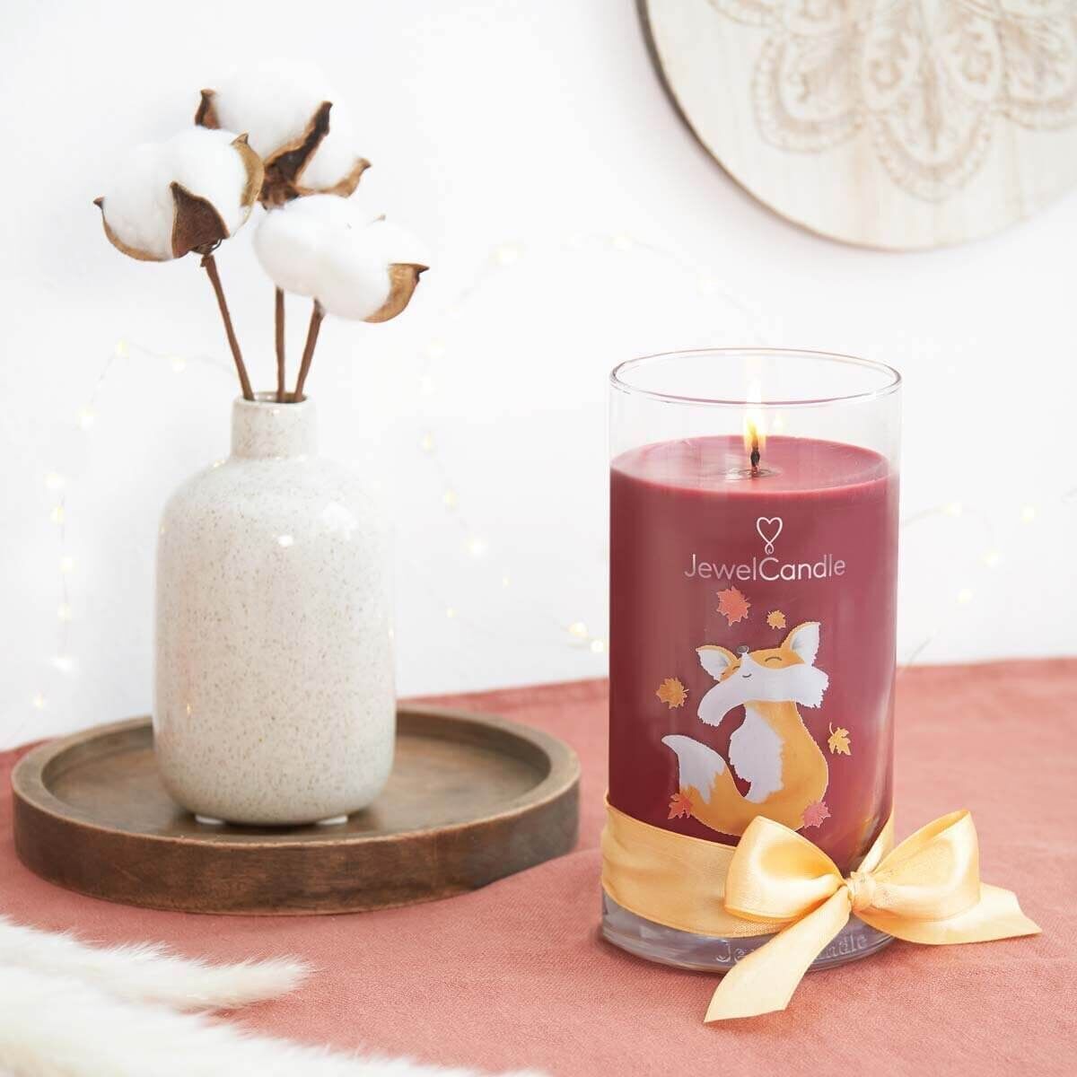 255a07b819fac186d02bcf37e975c7767e269871_little_fox_scented_candle_with_jewel_jewelcandle_gallery_image_4_6980d542-b105-4b3d-97f7-4ac0e8278d04 Little Fox (Armband) 400g