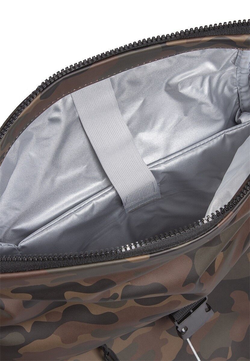 8FAE37FBA3C0C1F8F0D8879CD8ABAA9104CC5B1F Mart - New York Rolltop Rucksack grün camouflage